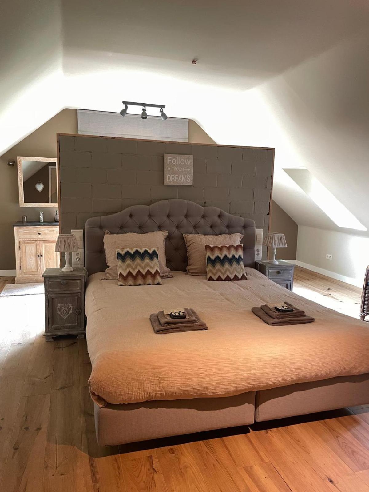 Guesthouse 'T Goed Leven Stokrooie Esterno foto